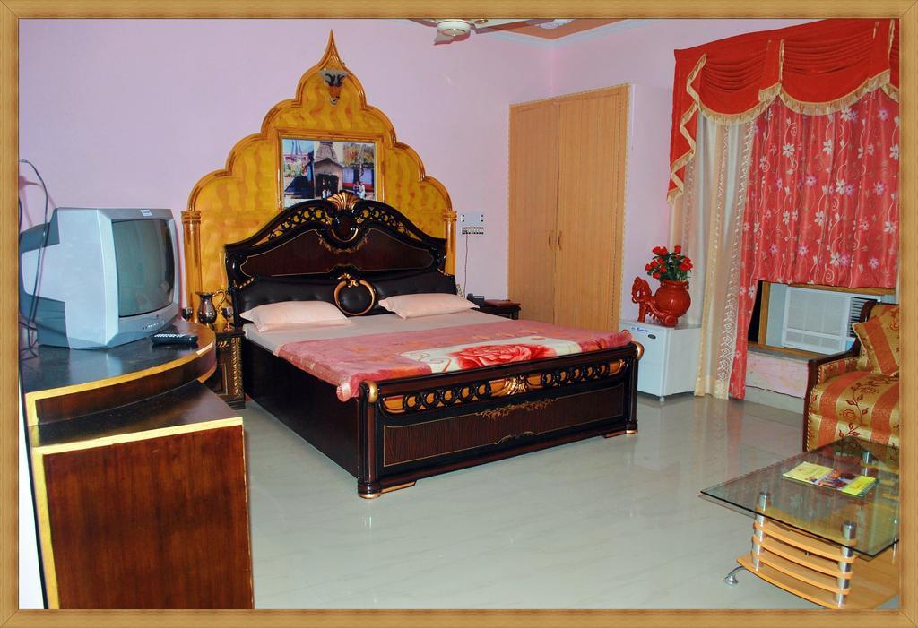 Rishabh Grand Castle Resort リシケーシュ 部屋 写真